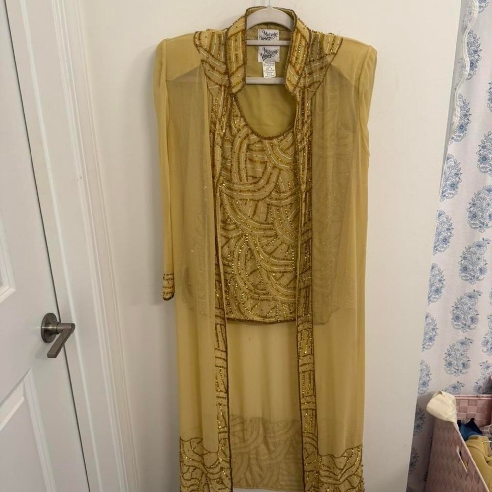 Vintage gold beaded sequin three-piece set โ top, skirtโ & kimono overlay - Picture 2 of 8